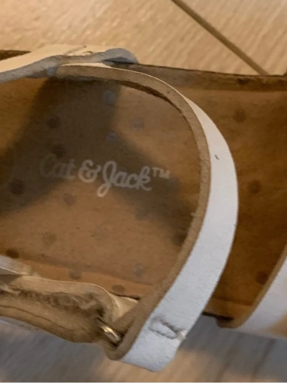 Cat & Jack White Buckle Strap Kids Sandals 11